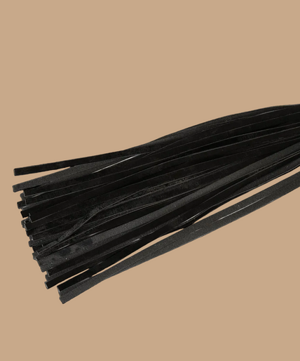 Liebe Seele Boudoir Amor Vegan Flogger – Black Liebe Seele Boudoir Amor Vegan Flogger – Black