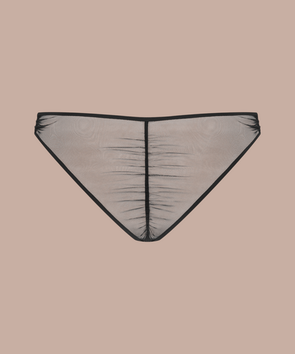 Maison Close/Scandale โ Nuit Fauve Panty Black Pleasurements Scandale Nuit Fauve zwarte slip van microfiber en tule gedragen door een model