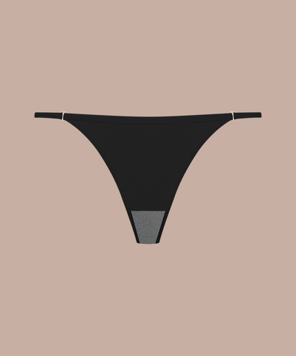 Maison Close/Scandale โ Nuit Fauve Openable Thong Black Pleasurements Scandale Nuit Fauve zwarte open string gedragen door model in profiel voor een verleidelijke look