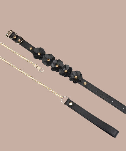 Liebe Seele – Flower Rhythm Leather Collar with Leash – Black Flowers – 40% Liebe Seele – Flower Rhythm Leather Collar with Leash – Black Flowers – 40%