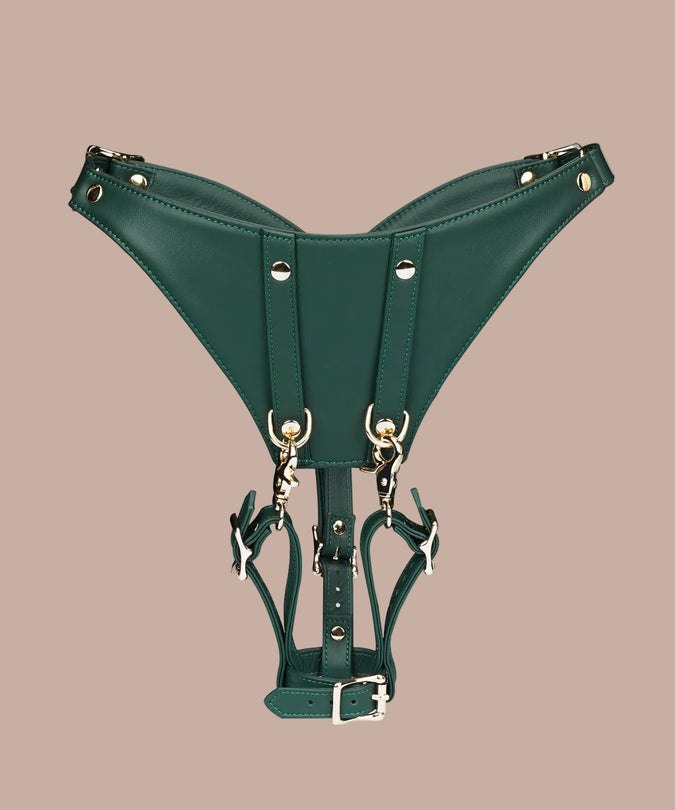 Liefdevolle Ziel Cow Leather Gedwongen Orgasme Strap-On Harnas – Mosgroen Chic