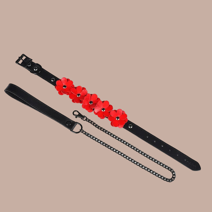 Liebe Seele – Leren halsband met lijn in bloemenritme – rode bloemen