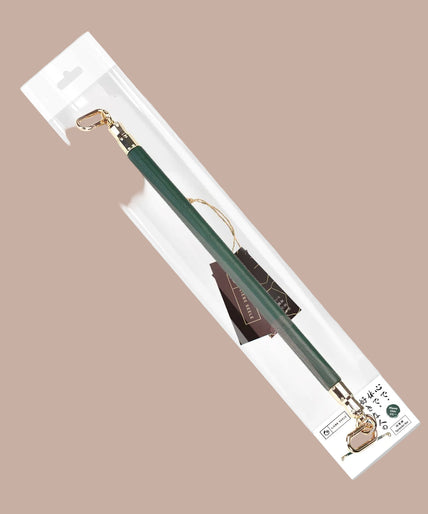 Liebe Seele Coated Spreader Bar van koeienleer – Mosgroen Chic Liebe Seele Coated Spreader Bar van koeienleer – Mosgroen Chic