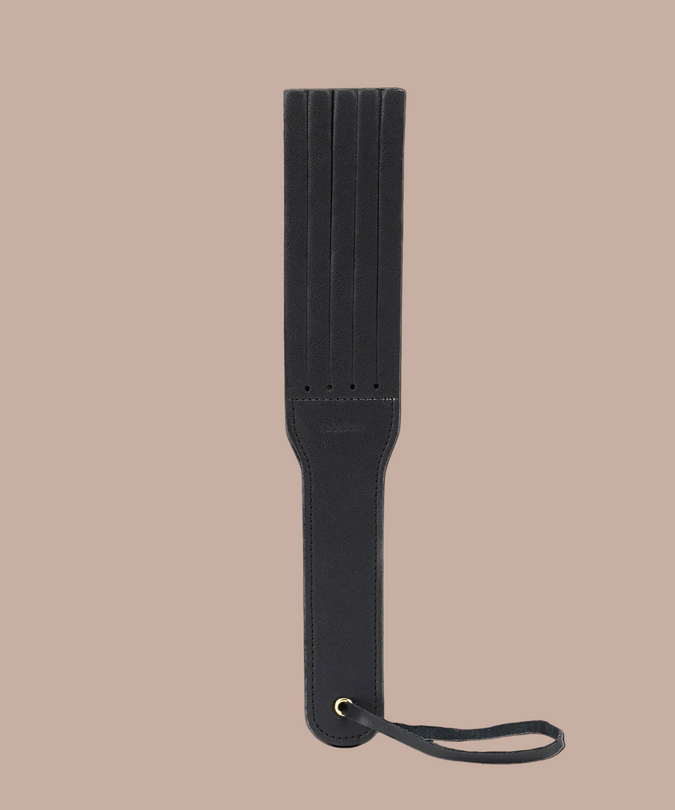 Liebe Seele Leather Split Tawse Paddle – Dark Secret Black