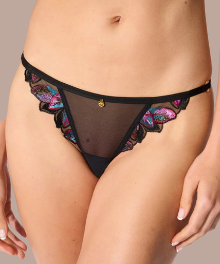 Atelier Amour – Oiseau de Paradis Slip - Zwart Atelier Amour Oiseau de Paradis Brief – Flowered - Pleasurements