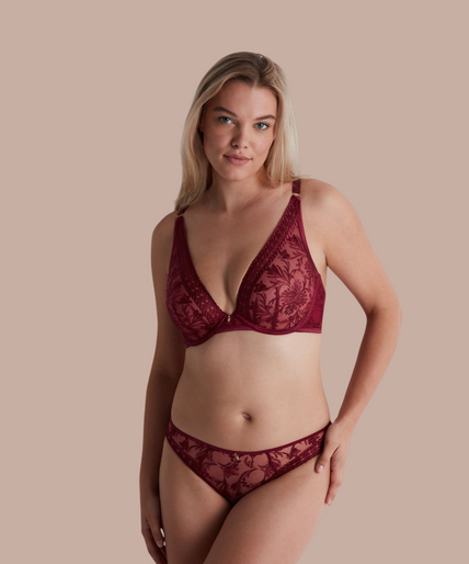 Aubade – Magnetic Spell Triangle Bra Crimson Red – 50%! Aubade Magnetic Spell Triangle Bra in Crimson Red - Pleasurements