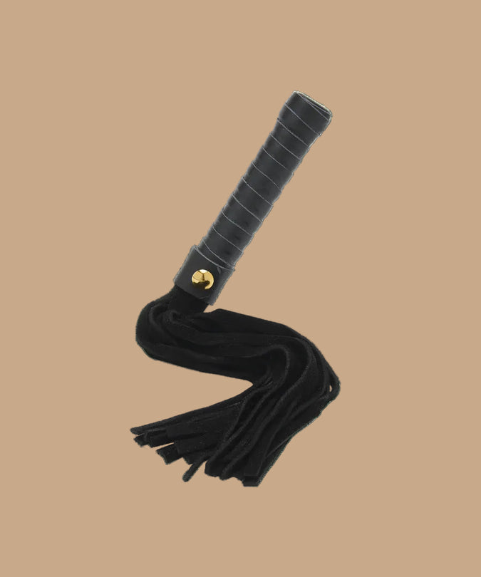 Coco de Mer Black Leather Flogger Small - Pleasurements