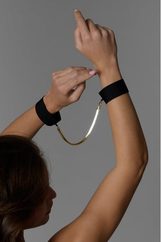 Maison Close – TAPAGE NOCTURNE Jewelry Handcuffs – Black Maison Close – TAPAGE NOCTURNE Jewelry Handcuffs – Black