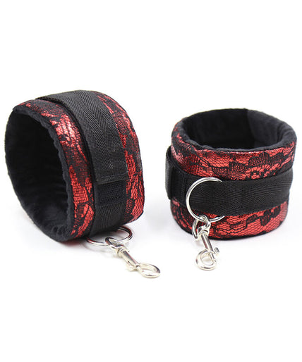 OHMAMA FETISH - VELVET HANDCUFFS WITH NYLON TAPE OHMAMA FETISH - VELVET HANDCUFFS WITH NYLON TAPE