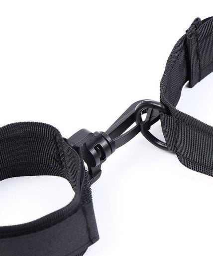 OHMAMA FETISH - NYLON HANDCUFFS AND COLLAR OHMAMA FETISH - NYLON HANDCUFFS AND COLLAR
