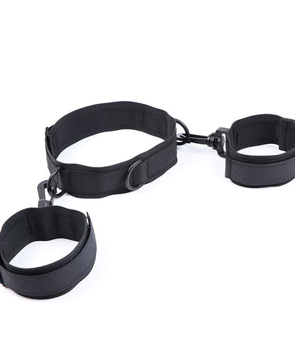 OHMAMA FETISH - NYLON HANDCUFFS AND COLLAR OHMAMA FETISH - NYLON HANDCUFFS AND COLLAR