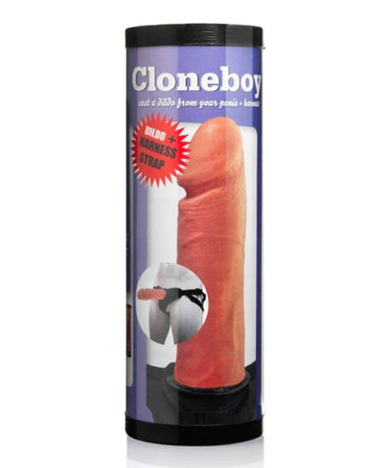 CLONEBOY - DILDO & HARNESS STRAP CLONEBOY - DILDO & HARNESS STRAP
