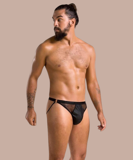 Passion Men – 034 Slip Open Luke Black | Premium Men’s Underwear Pleasurements Passion zwarte herenslip met open ontwerp en mesh details gedragen door een model