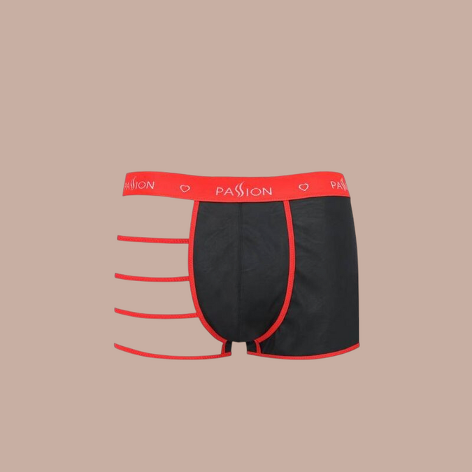 Pleasurements Passion 055 Set Mark zwarte herenonderbroek met rode accenten en opvallende zijdelingse uitsnijdingen