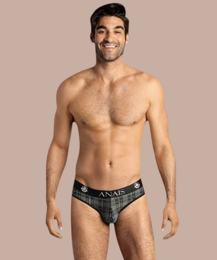 Anais Men – Balance Slip S Pleasurements Anais Men Balance slip in grijs met ruitpatroon en elastische tailleband gedragen door een model
