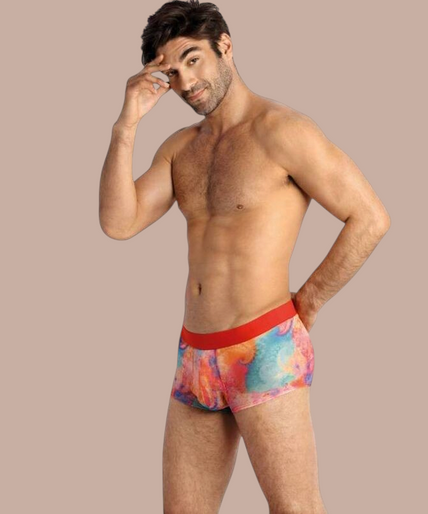 Anais Men – Falcon Boxer S Pleasurements Anais Men Falcon boxer met kleurrijke abstracte print en opvallende rode tailleband voor heren