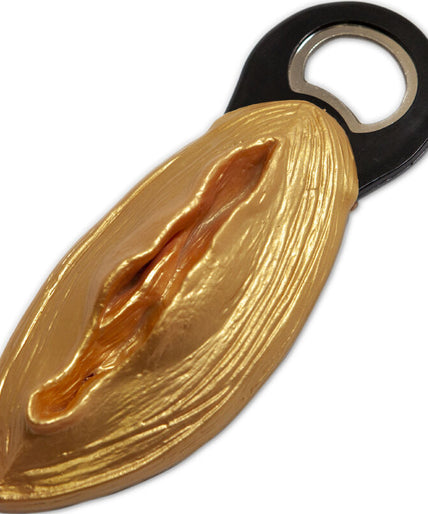 DIABLO PICANTE - BLACK GOLDEN VAGINA SHAPED OPENER DIABLO PICANTE - BLACK GOLDEN VAGINA SHAPED OPENER