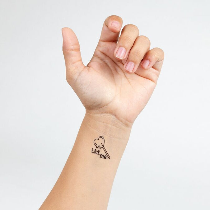 SECRET PLAY - SET VAN 10 TIJDELIJKE TATOEAGES MET SNOEPJES