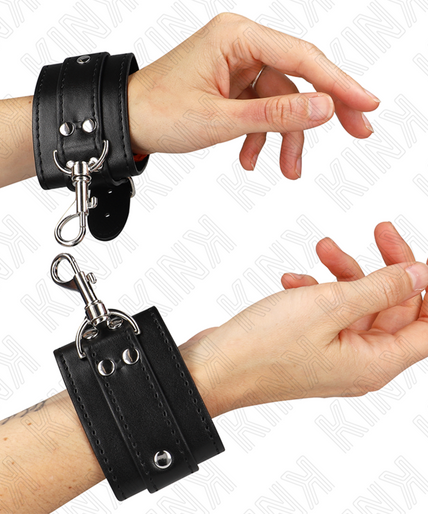 KINK - LOCKABLE DUNGEON WRIST RESTRAINTS BLACK ADJUSTABLE 21-28 CM X 5.5 CM KINK - LOCKABLE DUNGEON WRIST RESTRAINTS BLACK ADJUSTABLE 21-28 CM X 5.5 CM
