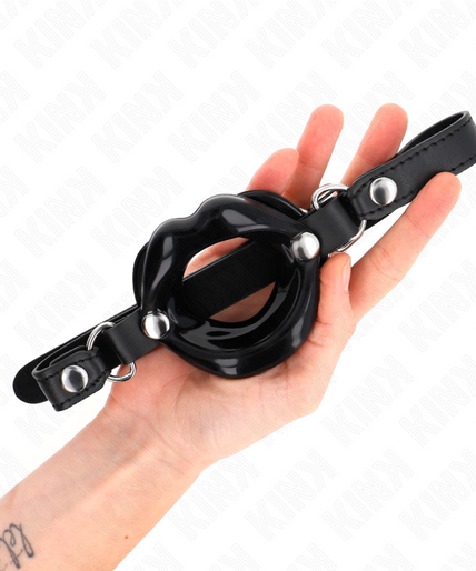 Kink – Lipknevel 8 cm met Zwart Kunstleren Band 63 x 2 cm Verstelbaar 39 – 58 cm Kink – Lipknevel 8 cm met Zwart Kunstleren Band 63 x 2 cm Verstelbaar 39 – 58 cm