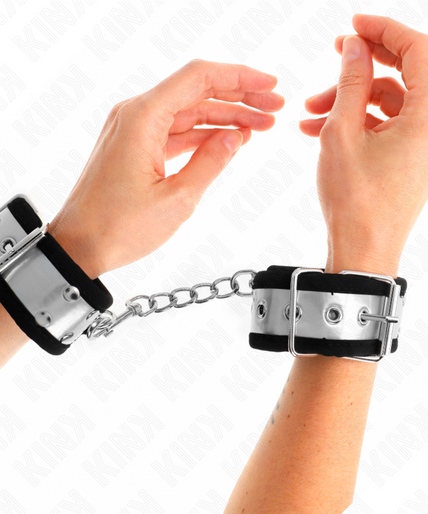 KINK - THIN WRIST RESTRAINTS BLACK / SILVER 30 X 4 CM KINK - THIN WRIST RESTRAINTS BLACK / SILVER 30 X 4 CM
