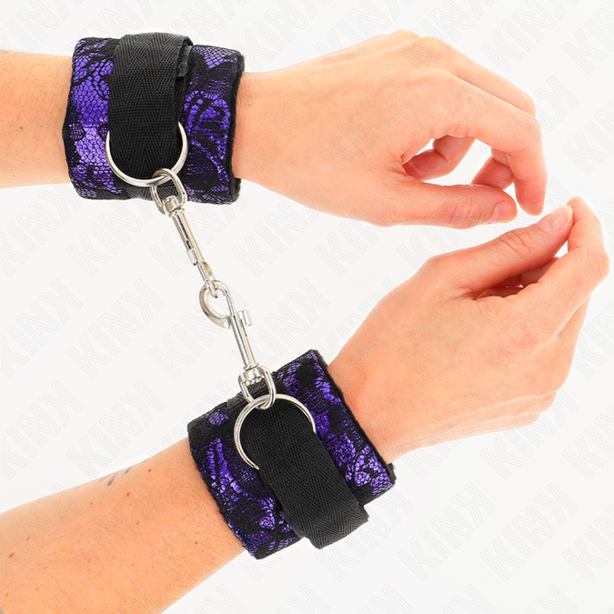 KINK - KORTE FLUWELEN KANTEN POLSBANDJES EN NYLON BINDINGS PAARS / ZWART 23 X 6,5 CM