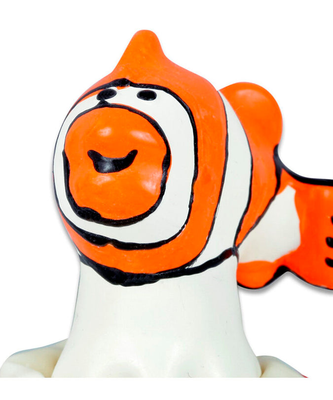 CONDOMERIE - HANDGESCHILDERDE NIEUWIGHEID CONDOMS VIS ORANJE