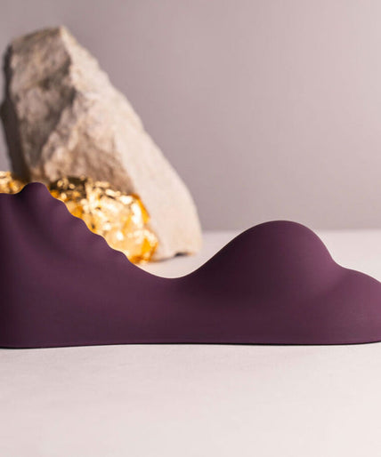 ROCKS- OFF - RUBY GLOW PURPLE SIT-ON VIBRATOR ROCKS- OFF - RUBY GLOW PURPLE SIT-ON VIBRATOR