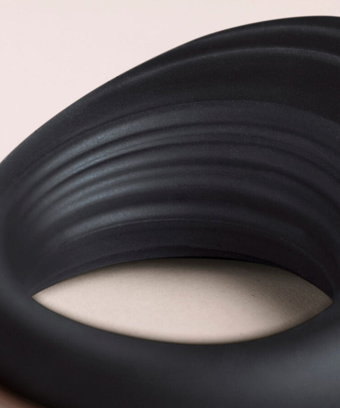 ROCKS-OFF - SPIRE BLACK VIBRATING PENIS RING