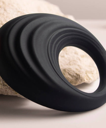 ROCKS-OFF - SPIRE BLACK VIBRATING PENIS RING ROCKS-OFF - SPIRE BLACK VIBRATING PENIS RING