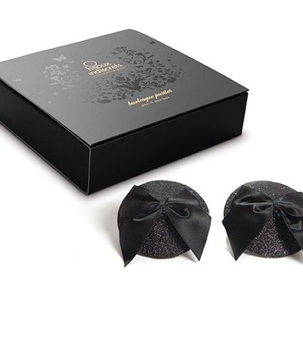 BIJOUX - BURLESQUE SHINY NIPPLE COVERS WITH BOW BIJOUX - BURLESQUE SHINY NIPPLE COVERS WITH BOW