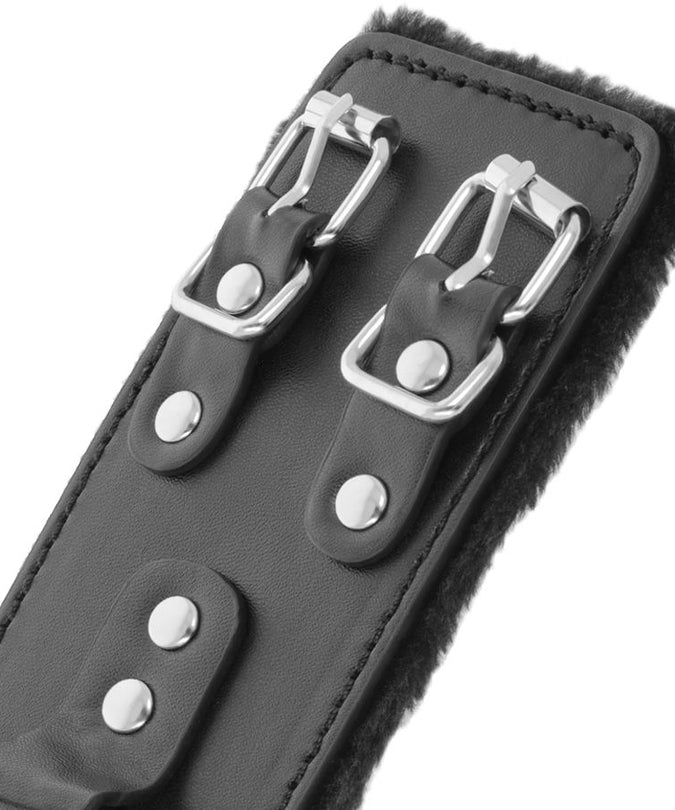 Darkness – Black Adjustable Leather Handcuffs with Lining