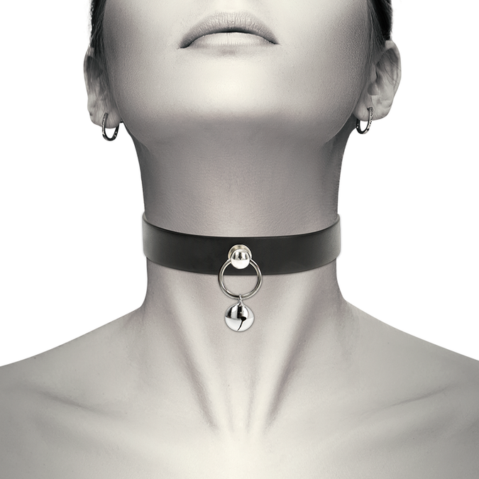 Coquette Chic Desire – Vegan Leren Ketting Dames Accessoire Rammelaar/oorbel