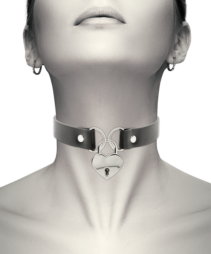 COQUETTE CHIC DESIRE - VEGAN LEATHER NECKLACE WITH HEART ACCESSORY WITH KEY COQUETTE CHIC DESIRE - VEGAN LEATHER NECKLACE WITH HEART ACCESSORY WITH KEY