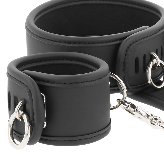 Fetish Submissive – Vegan Leren Ketting en Handboeien met Neopreen Voering