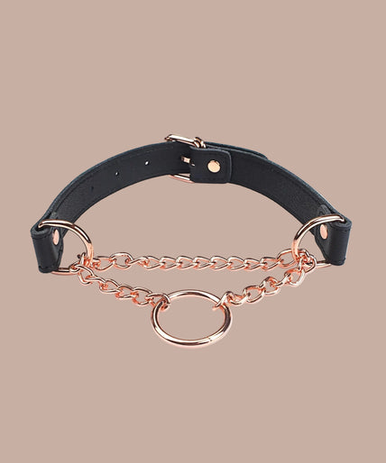 Liebe Seele – Leather Martingale Collar with Rose Gold Chain and Rings – Black – 40% Liebe Seele Martingale Collar Black – front view