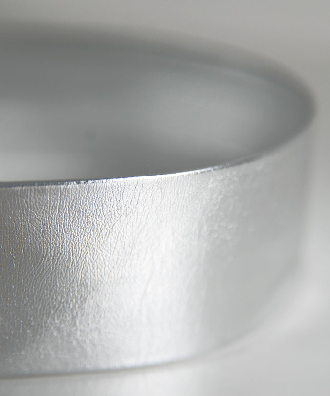 Mondin Metallic Zilver – Exclusieve Borstsieraden