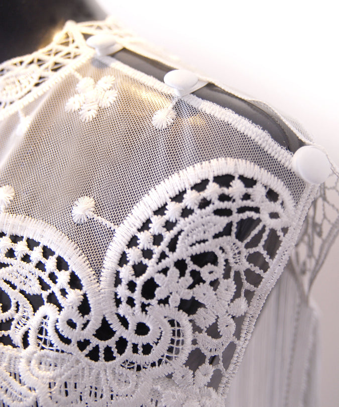 Mondin White Wrap Short – Exclusive Neck & Breast Jewelry
