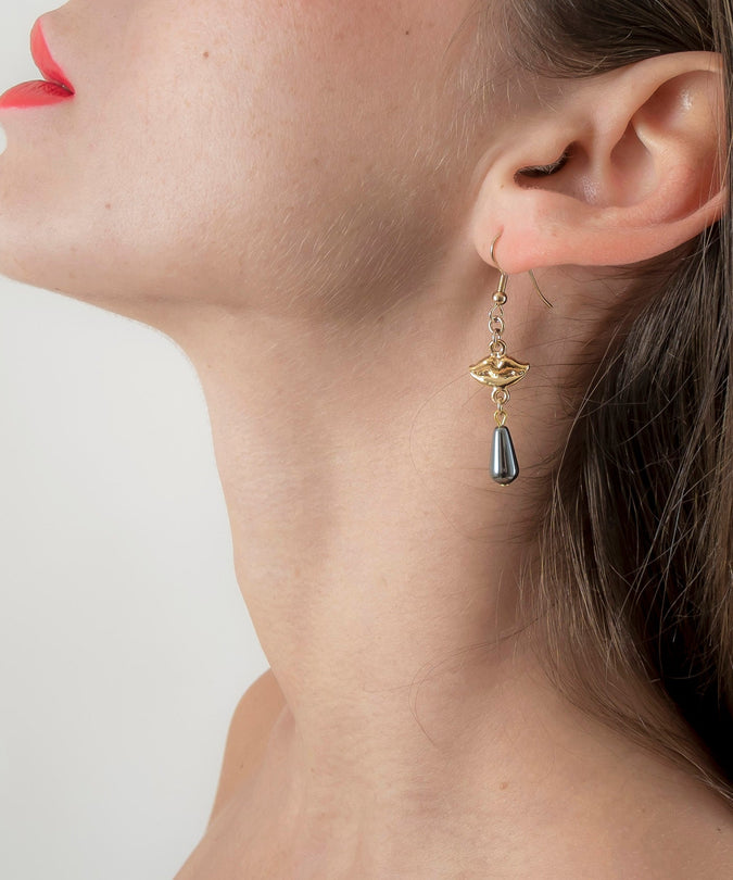 Sylvie Monthulé Lovely Kisses Design Earrings Gold - Pleasurements