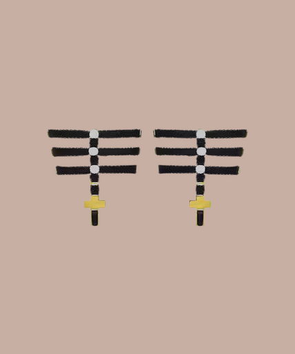Maison Close/Scandale – Inspiration Divine Cross Garters Black/Gold Inspiration Divine black Cross Garters with gold-tone cross drops, front view on model.