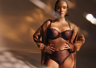 Aubade Crazy in Love van Pleasurements – Wilde elegantie met een gouden touch Aubade – Crazy in Love: Wild Elegance with a Golden Touch - Pleasurements