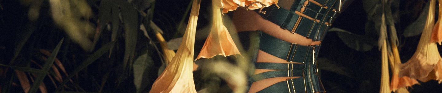 Pleasurements – Seduction in Every Shade of Nature