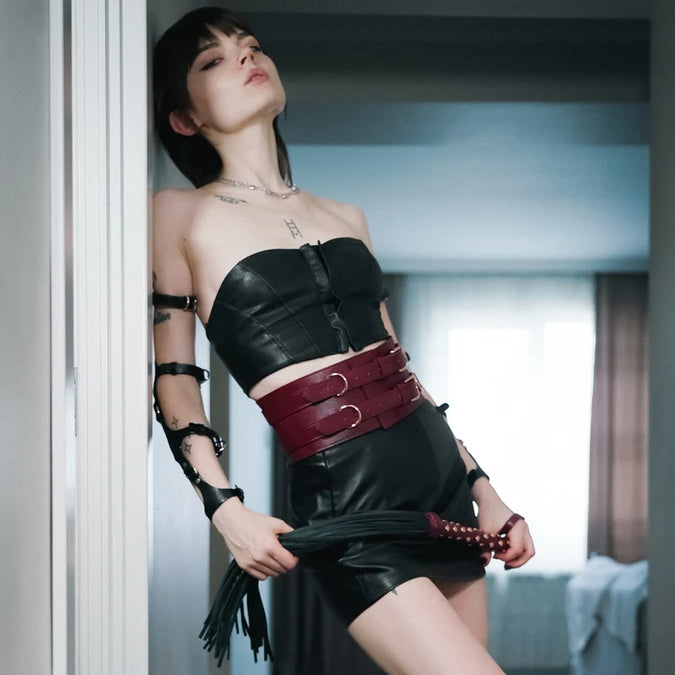 Liebe Seele Heavy Leather Flogger with Studded Handle – Wine Red