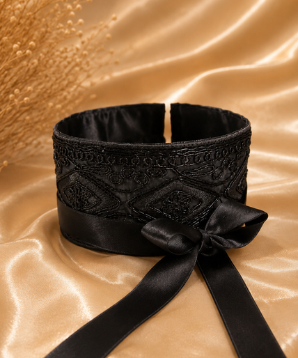 Mondin – Black Fairy Choker