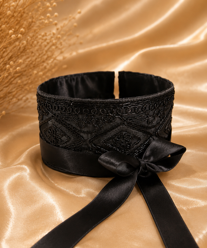 Mondin – Black Fairy Choker