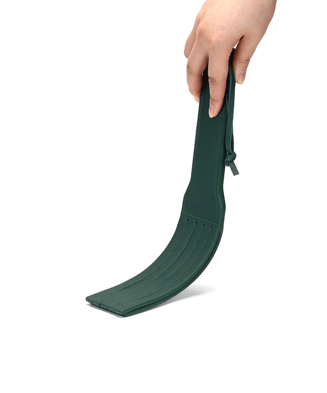 Liefdevolle Ziel Koeienleer Gespleten Tawse Paddle – Mosgroen Chic