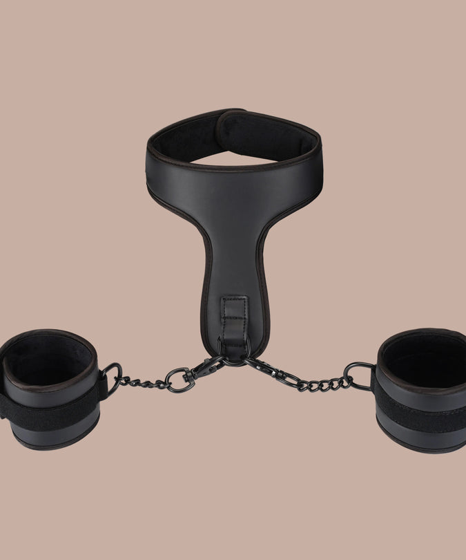 Liebe Seele Vegan Fetish Wrist to Collar Restraint Set – Black