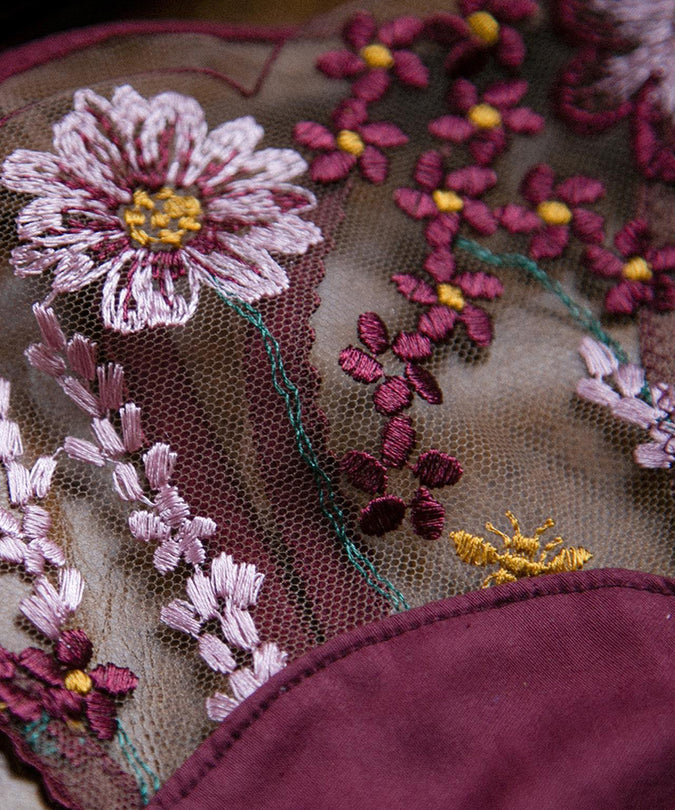 Image-Posie-Dahlia-Fabric-Close-up