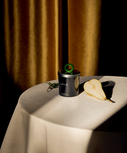 Plezier nummer 15 van LELO: Massage Kaars met vanille en cacao crème