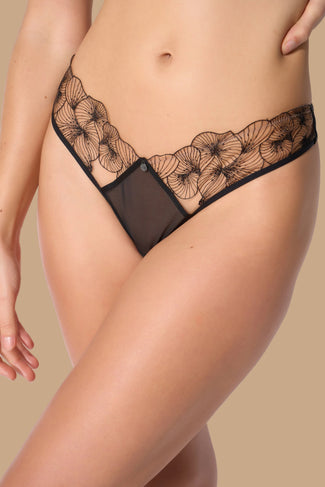 Atelier Amour – Menu Plaisir Tanga Black